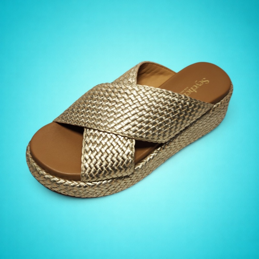 New Women's Seychelles Key West Gold Leather Sandals, Size 7. Retailing for $212